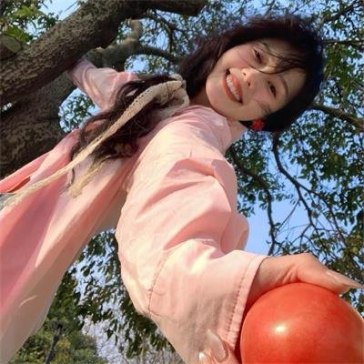 蒂拉和兰妮劫火车